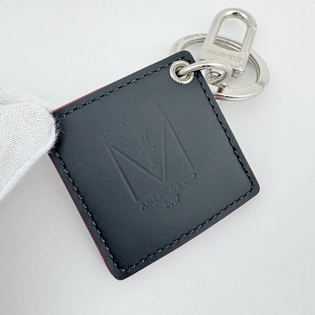 Louis Vuitton Porte Cles Illustre Latitude American Cup Key Holder Metal Damier — view 4