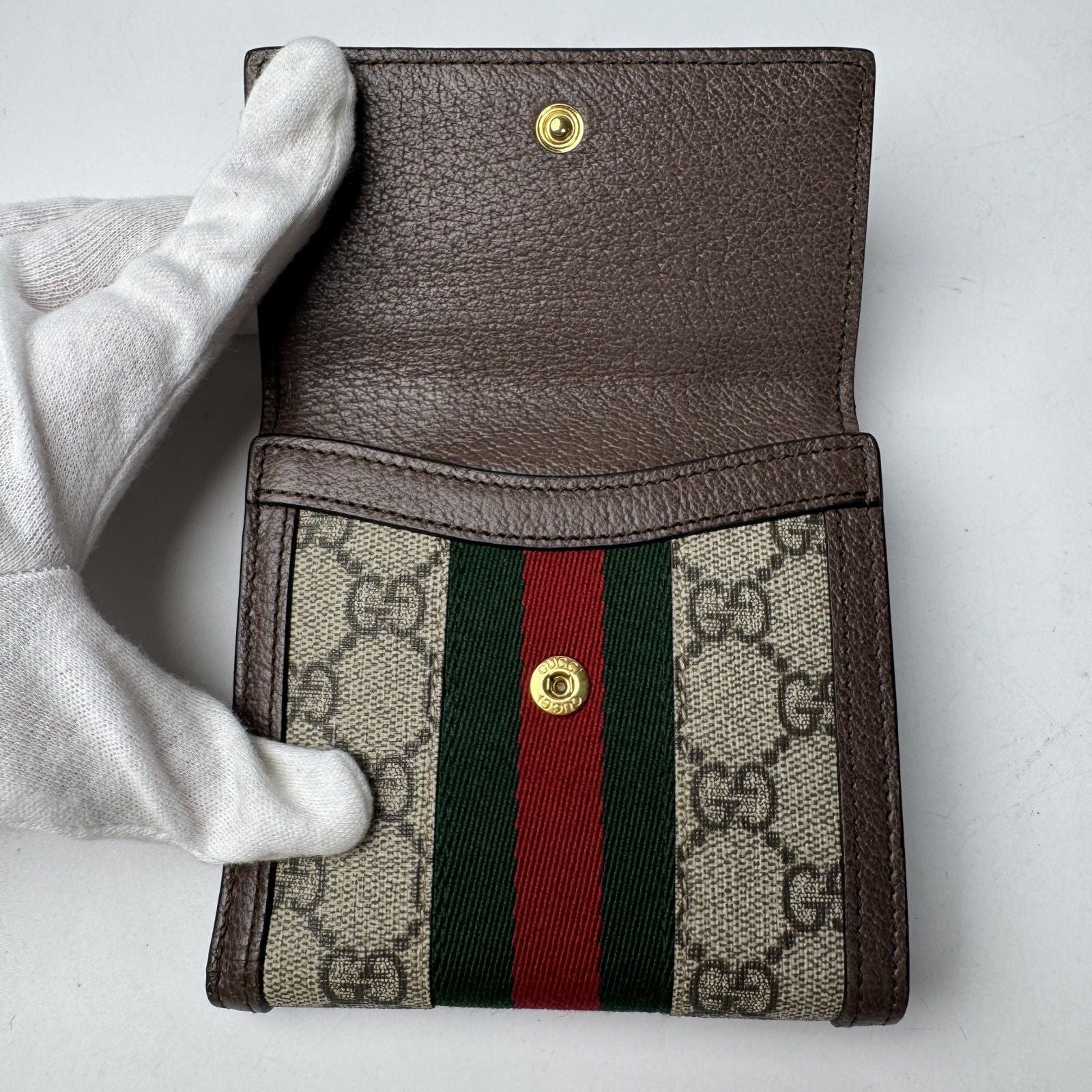 Gucci GG Supreme Compact Wallet — view 6
