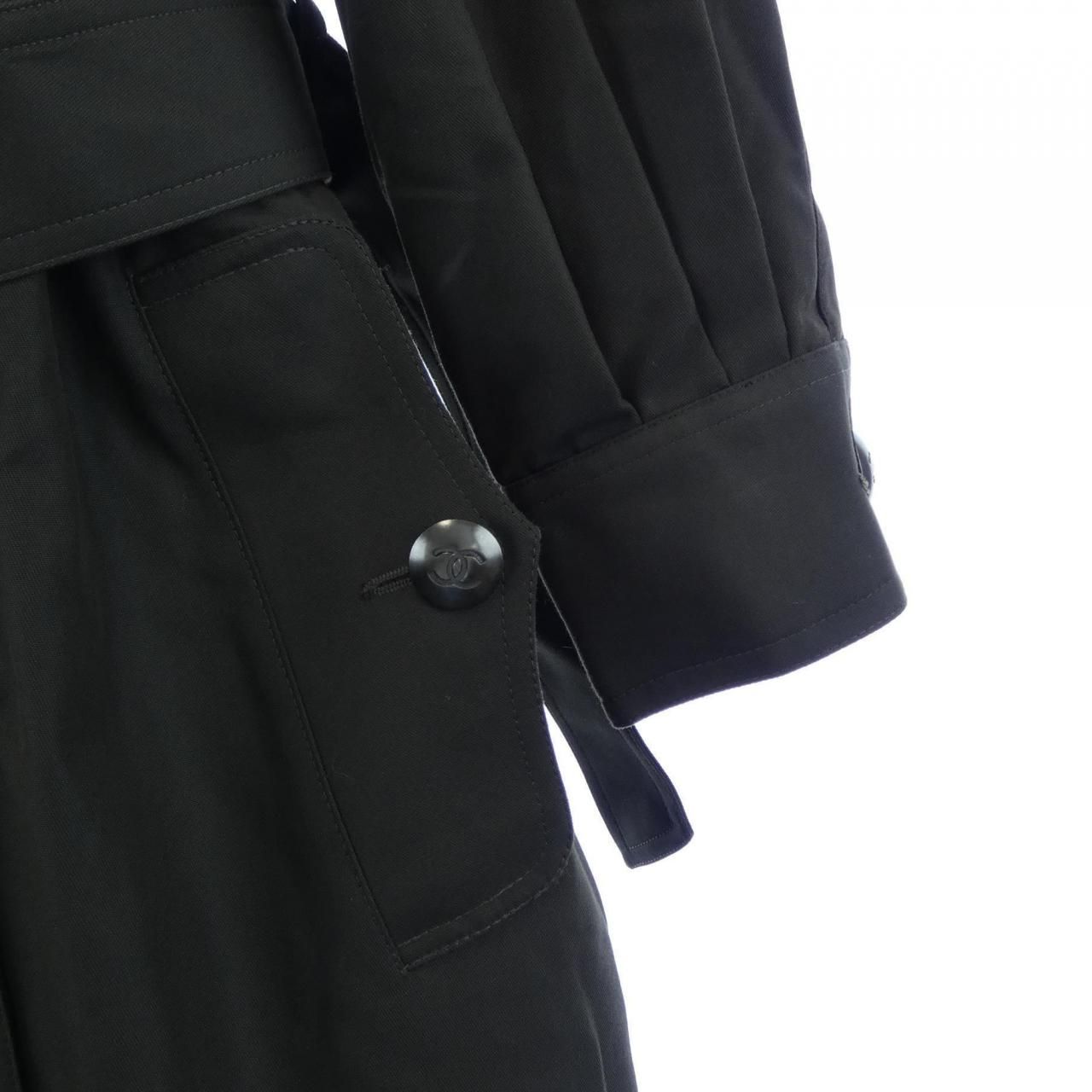 Chanel Vintage Trench Coat — view 5