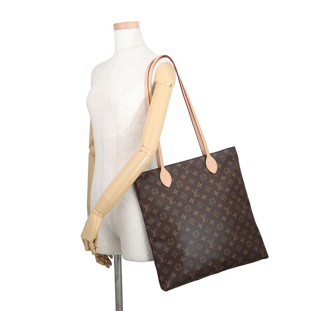 Louis Vuitton Tote Monogram Carry — view 4