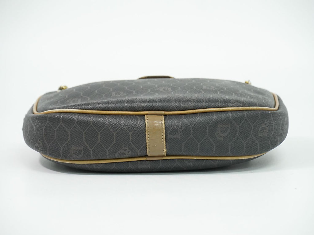 Dior Honeycomb Pattern Chain Shoulder Bag Pochette Black — view 3