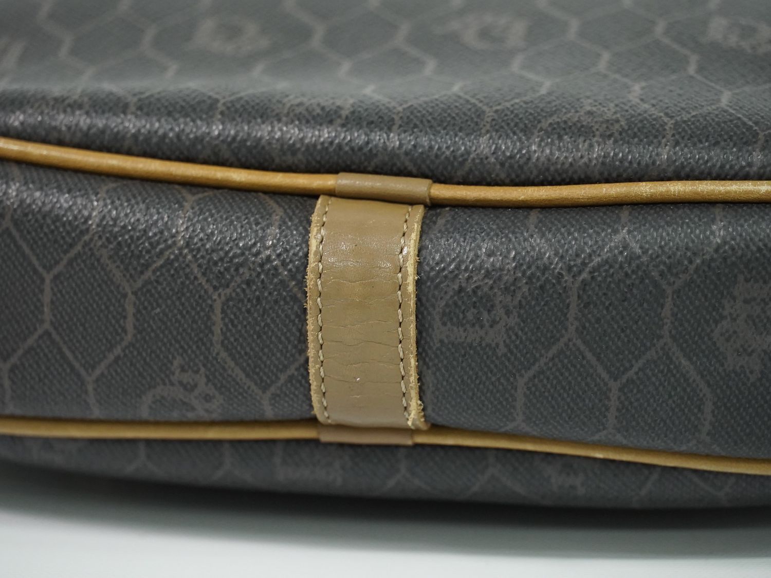 Dior Honeycomb Pattern Chain Shoulder Bag Pochette Black — view 7