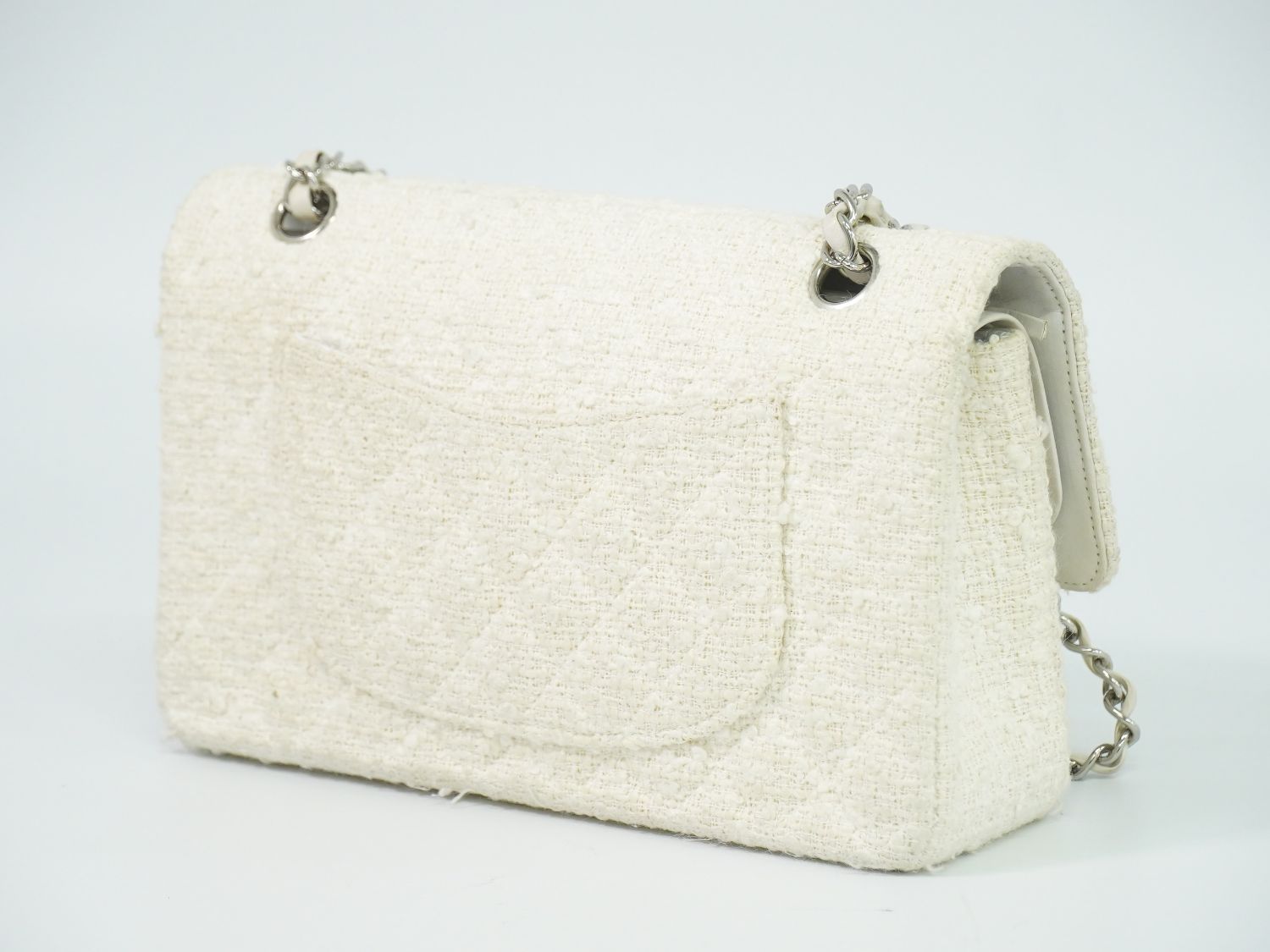 Chanel CC Logo Quilted 25 Double Flap Chain Shoulder Bag Tweed White — view 2