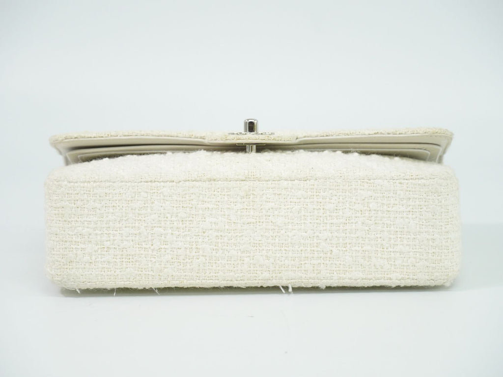 Chanel CC Logo Quilted 25 Double Flap Chain Shoulder Bag Tweed White — view 3