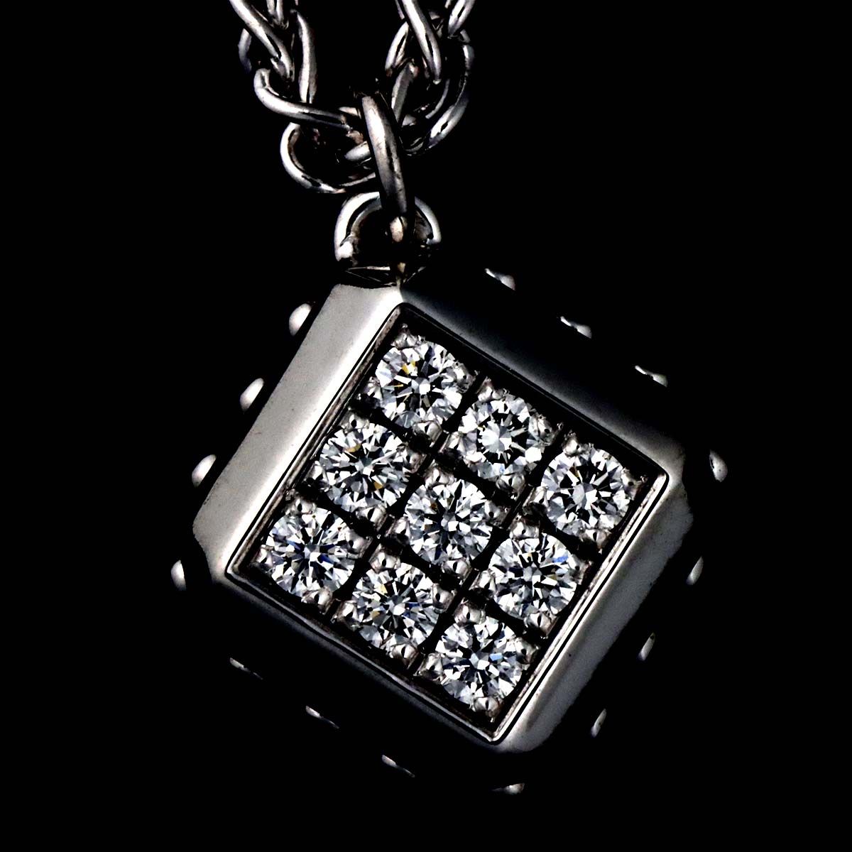 Louis Vuitton Pendentif Diamond Necklace 41 18k WG 750 Certificate — view 7