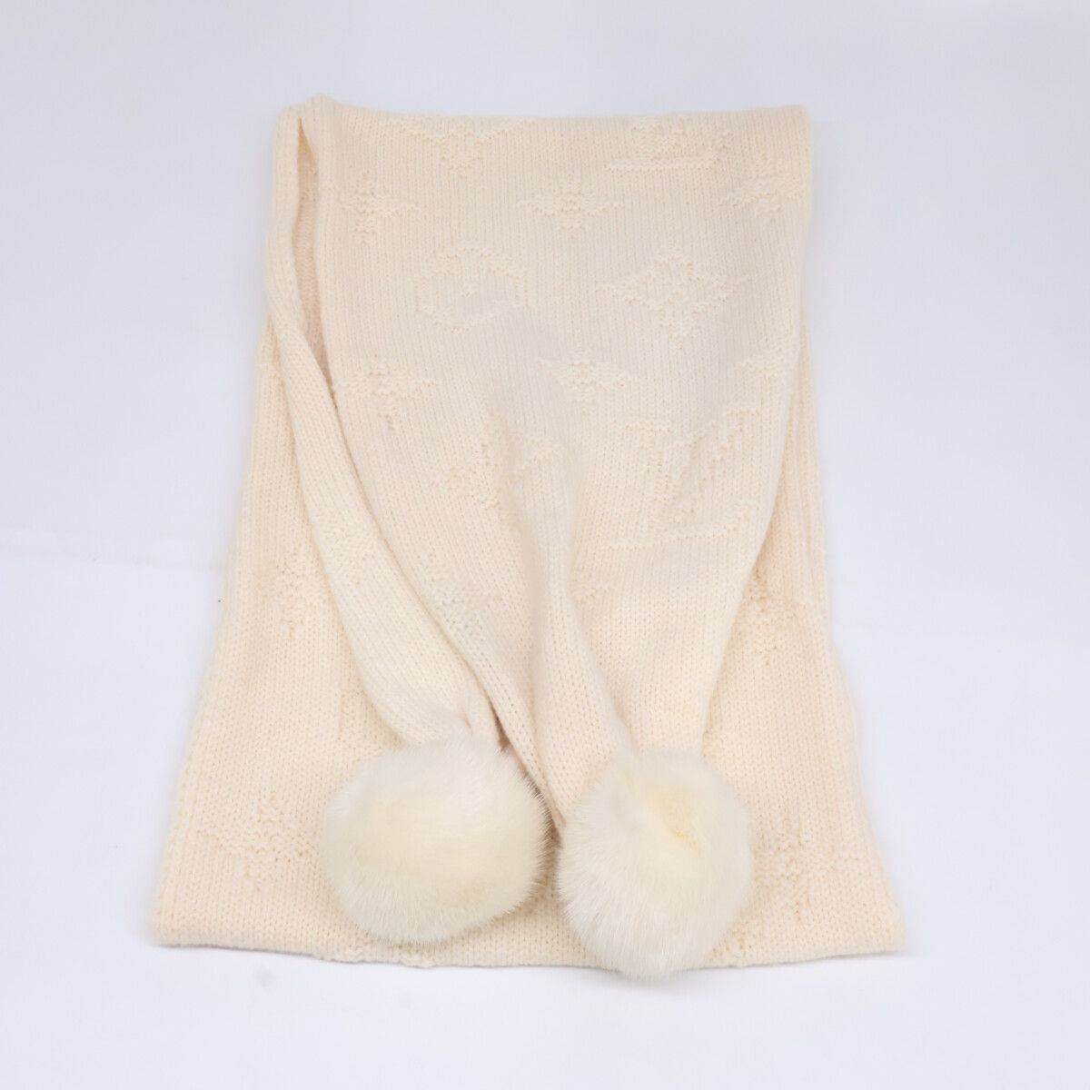 Louis Vuitton Monogram Cashmere Mink Scarf & Knit — view 6