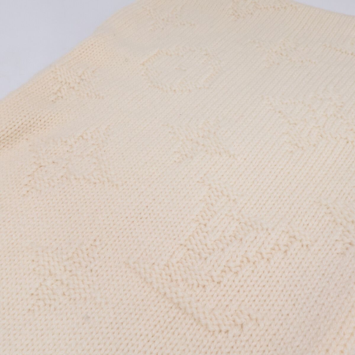 Louis Vuitton Monogram Cashmere Mink Scarf & Knit — view 9