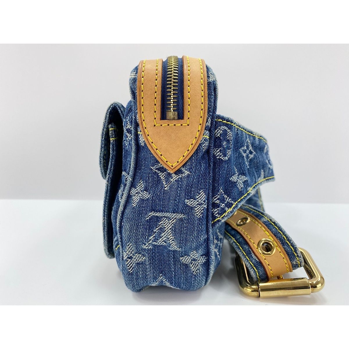 Louis Vuitton Shoulder Bag Monogram Denim — view 3