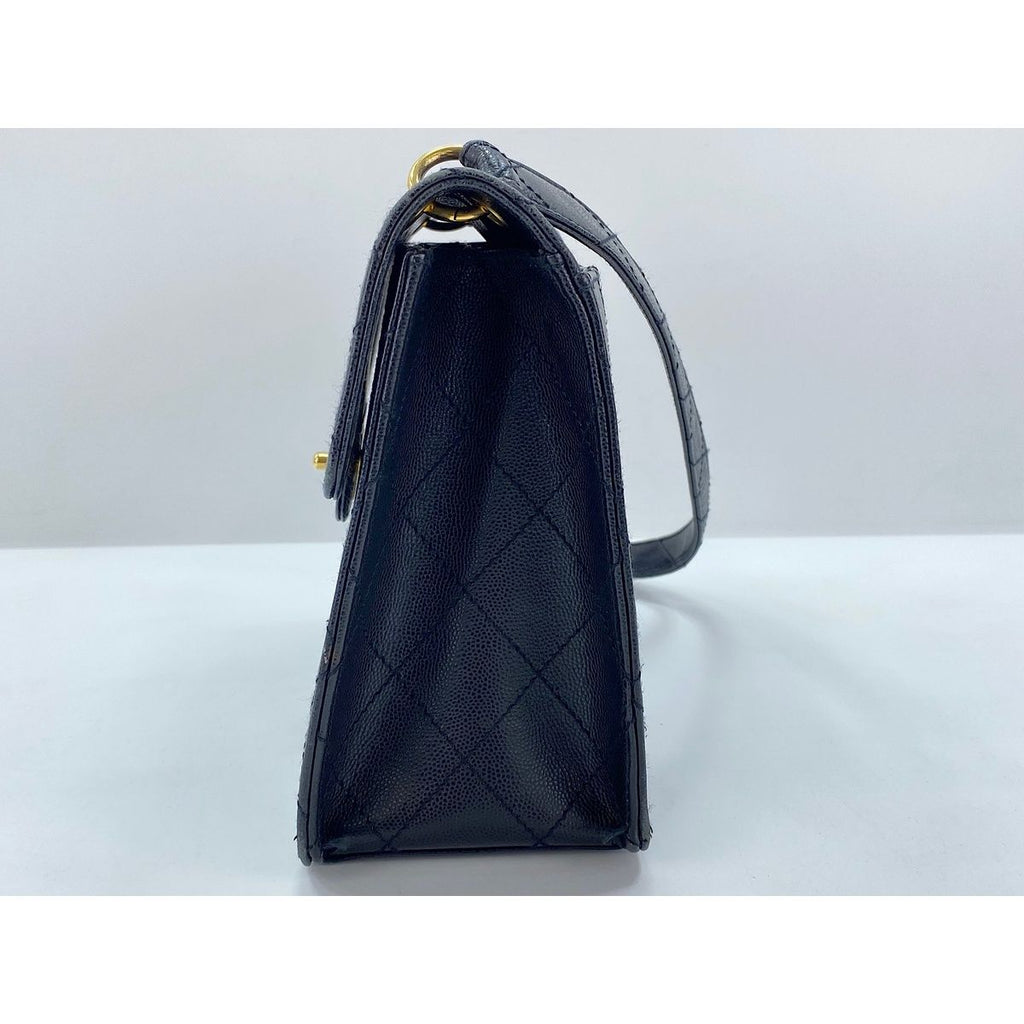 Chanel Shoulder Bag Caviar Leather Quilted — view 4