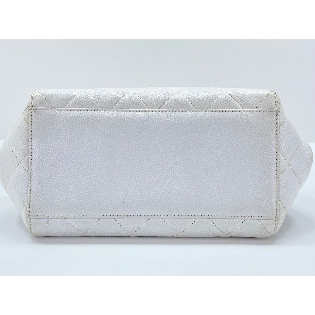Chanel Shoulder Bag Caviar Leather Quilted — view 5