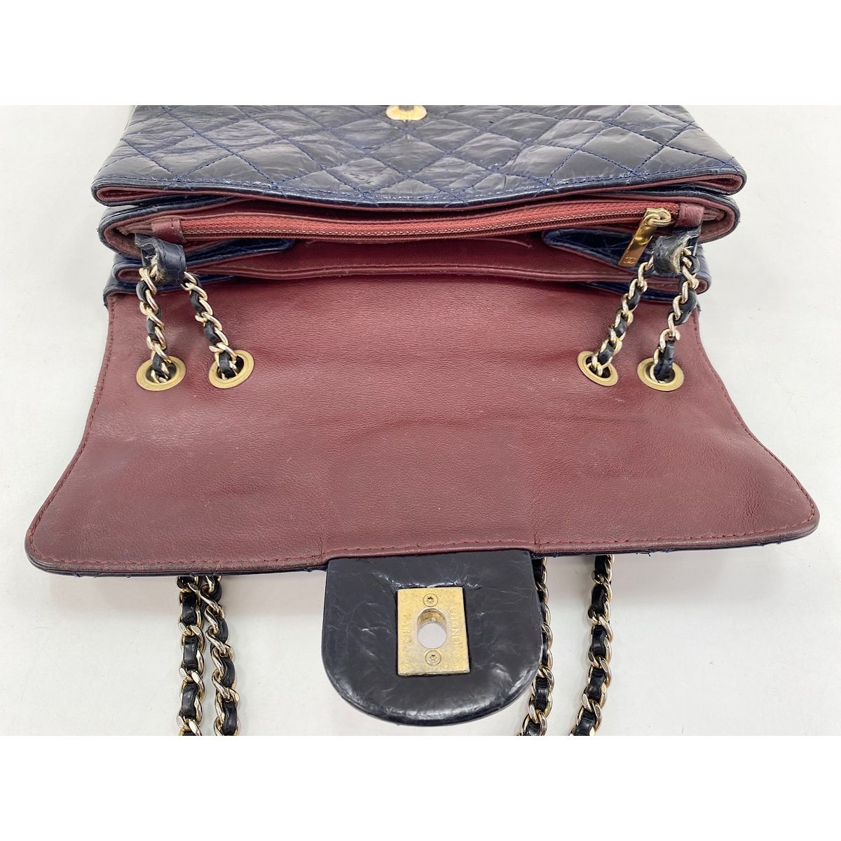 Chanel Shoulder Bag Calfskin Quilted — view 9