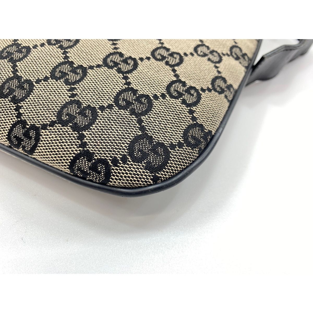 Gucci Shoulder Bag GG Canvas — view 8
