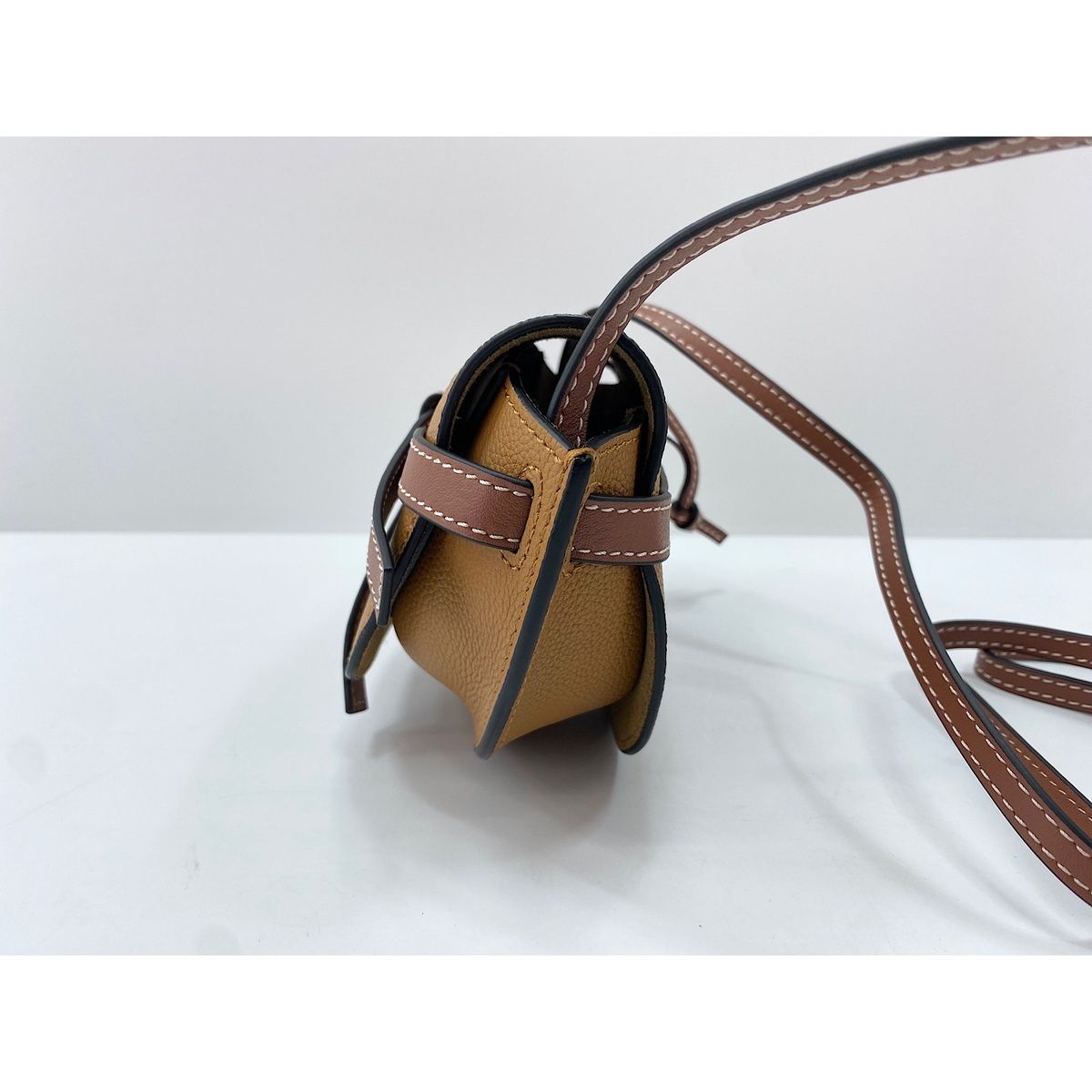 Loewe Shoulder Bag Leather Gate Mini — view 3