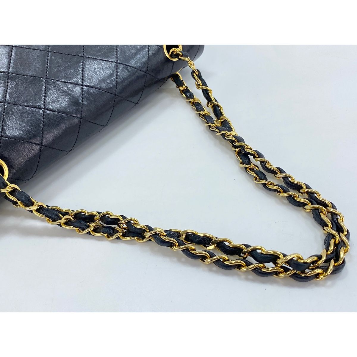 Chanel Shoulder Bag Lambskin Quilted 25 — view 7