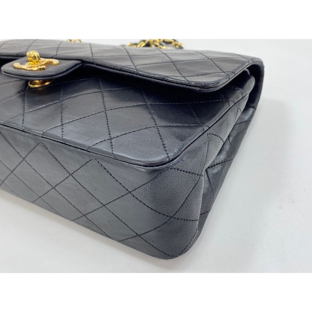 Chanel Shoulder Bag Lambskin Quilted 25 — view 5