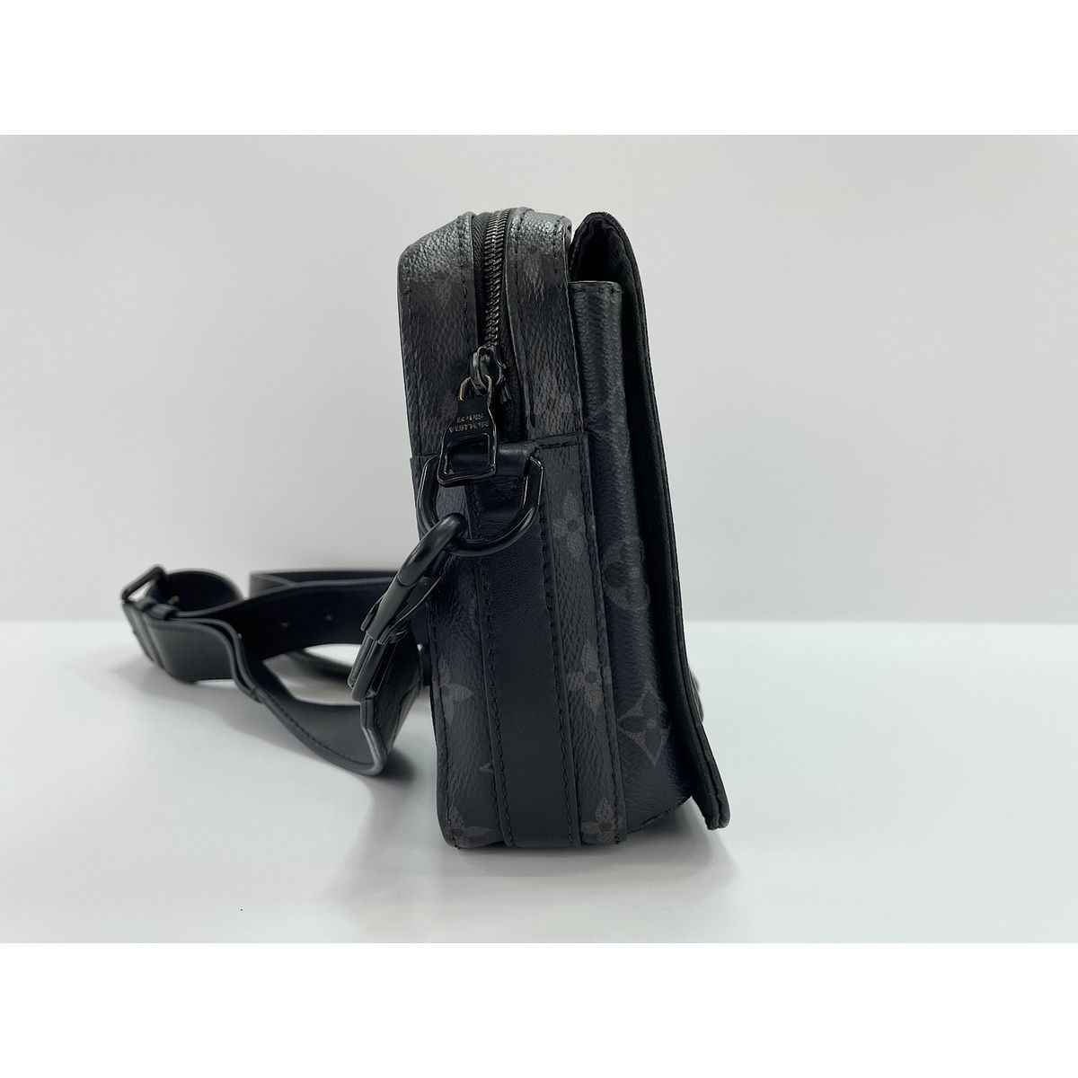 Louis Vuitton Shoulder Bag Monogram Eclipse Steamer — view 6