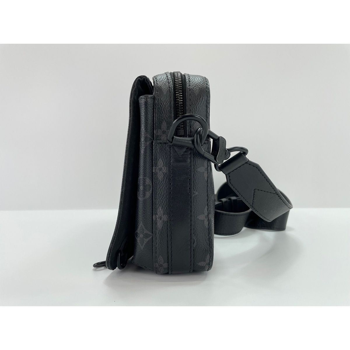 Louis Vuitton Shoulder Bag Monogram Eclipse Steamer — view 5