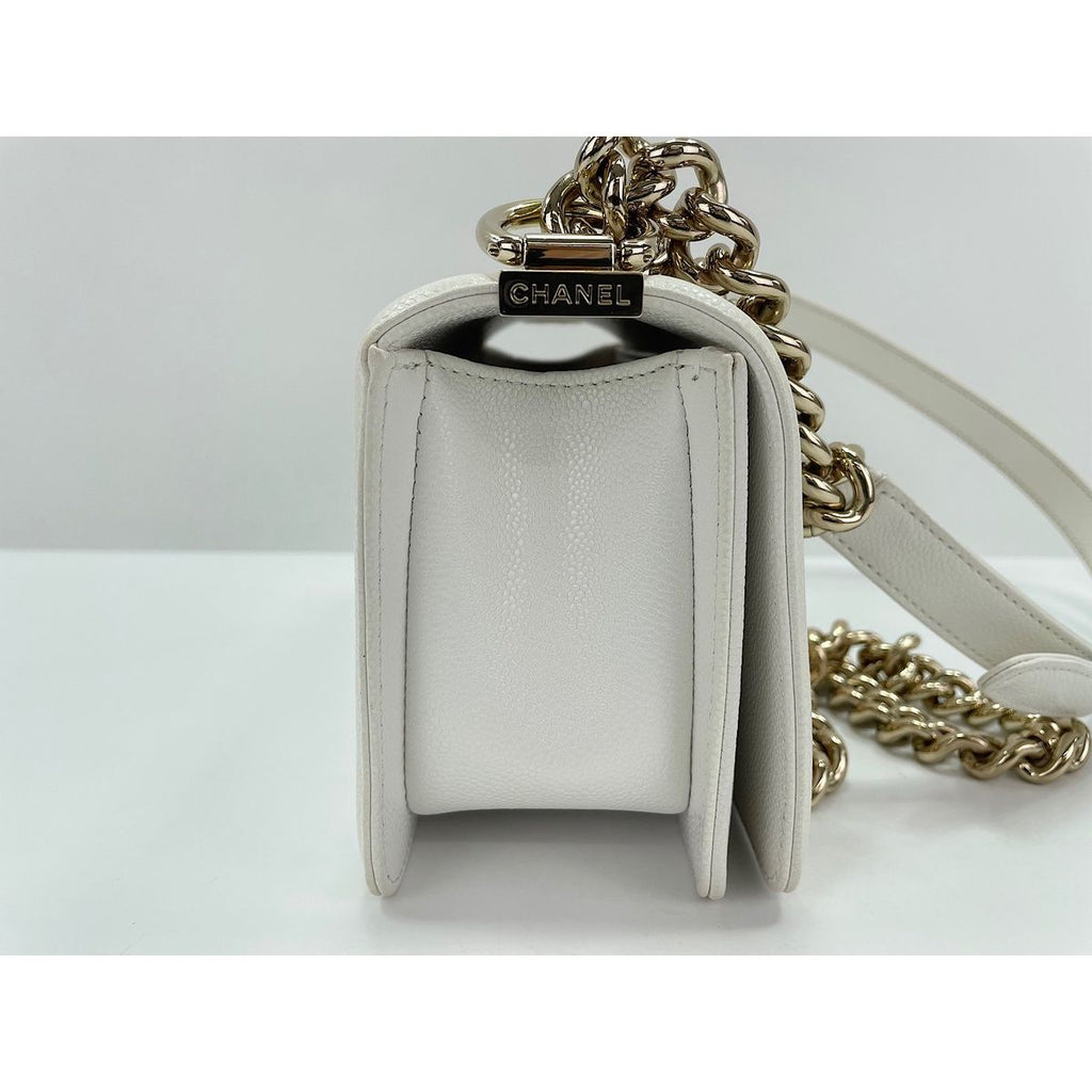 Chanel Shoulder Bag Caviar Leather Boy Small — view 5