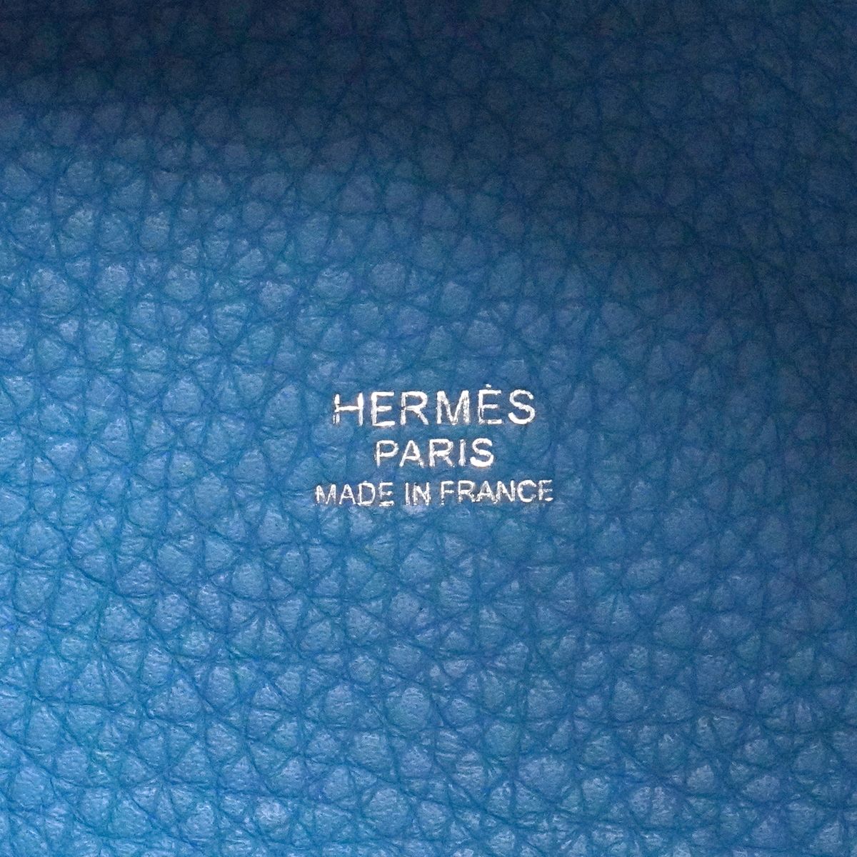 Hermes Handbag Picotin Lock MM Taurillon Clemence Swift Blue Paradise Silver — view 5
