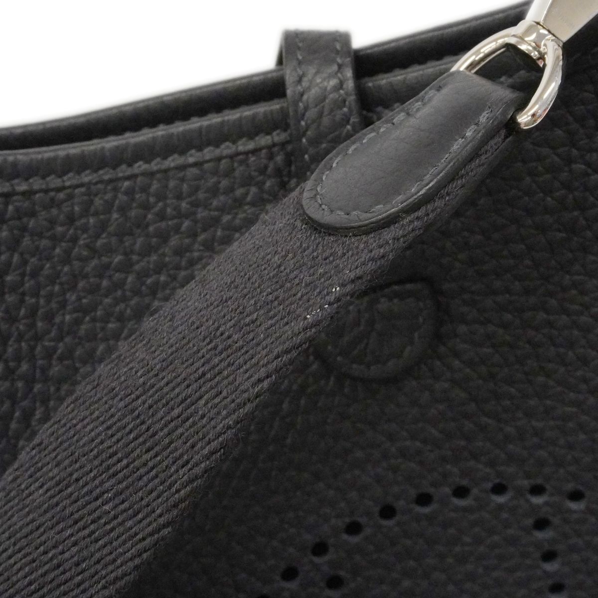 Hermes Shoulder Bag Evelyne TPM Taurillon Clemence Black Silver — view 7