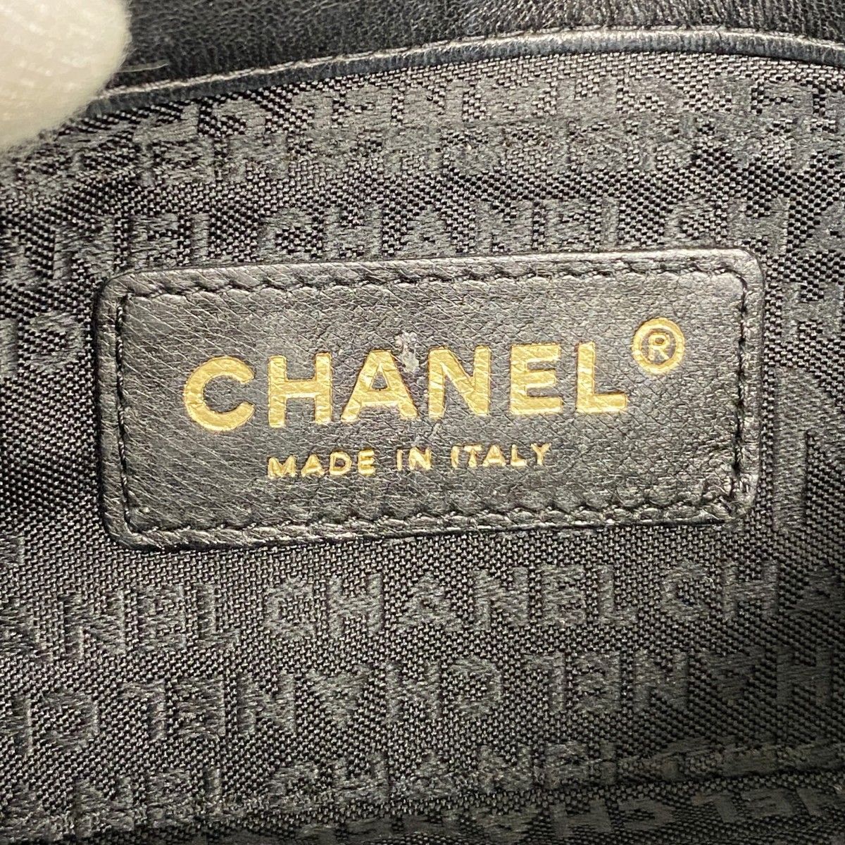 Chanel Shoulder Bag Choco Bar Lambskin Black Gold — view 5