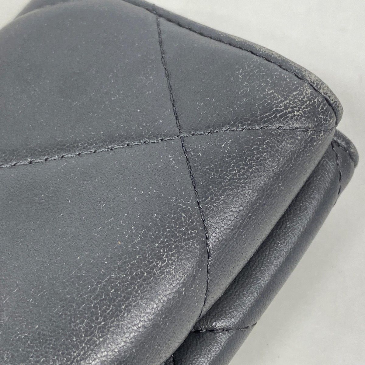 Chanel Trifold Wallet 19 Lambskin Gray Gold — view 6