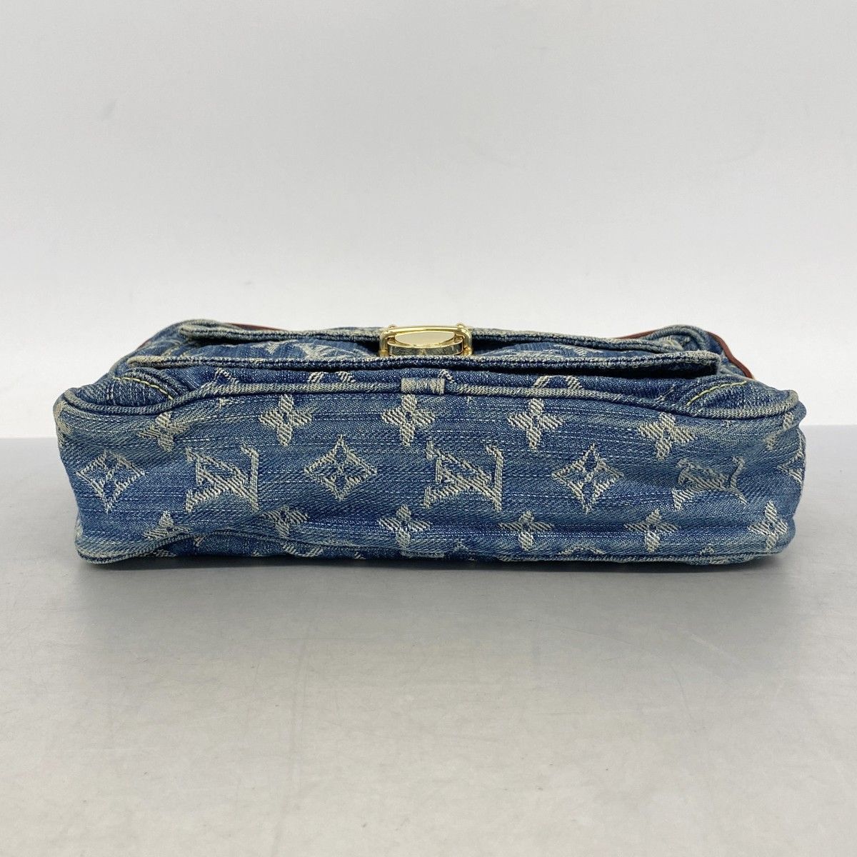 Louis Vuitton Belt Bag Monogram Denim Blue — view 3