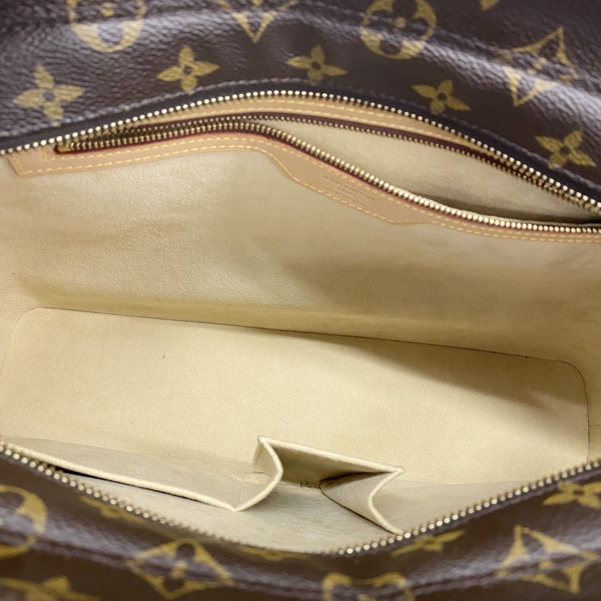Louis Vuitton Shoulder Bag Monogram Luco Brown — view 4