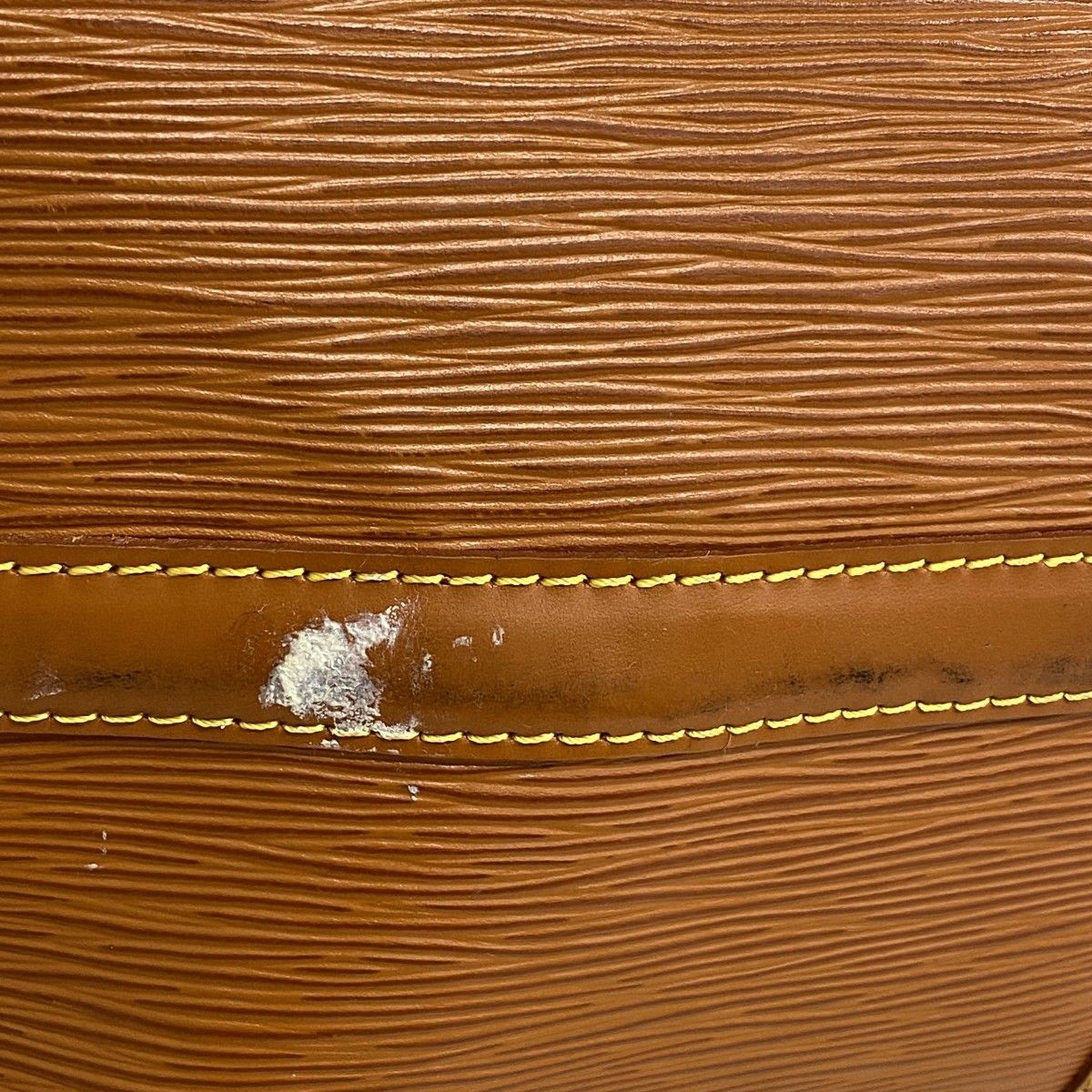 Louis Vuitton Boston Bag Epi Keepall 45 Cipango Gold — view 8