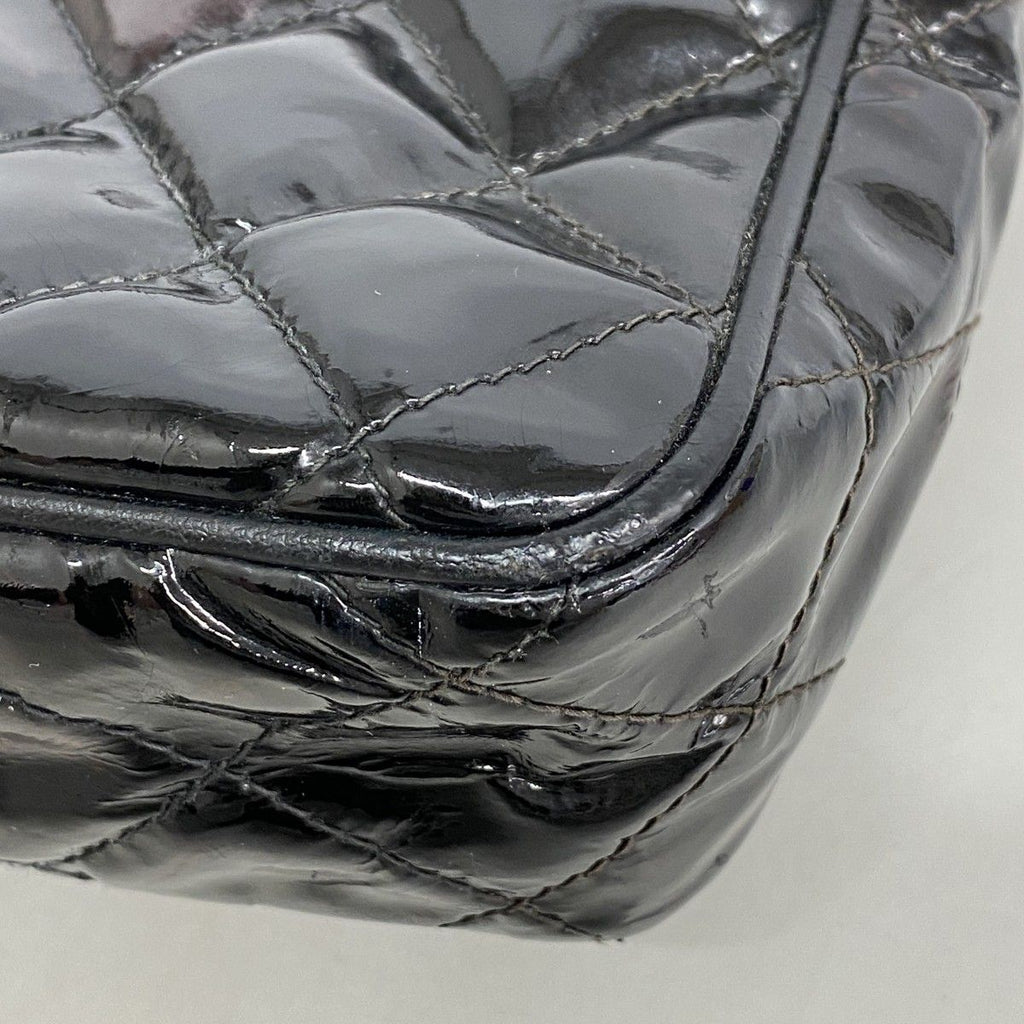 Chanel Shoulder Bag Quilted Patent Leather Black Gold — view 6