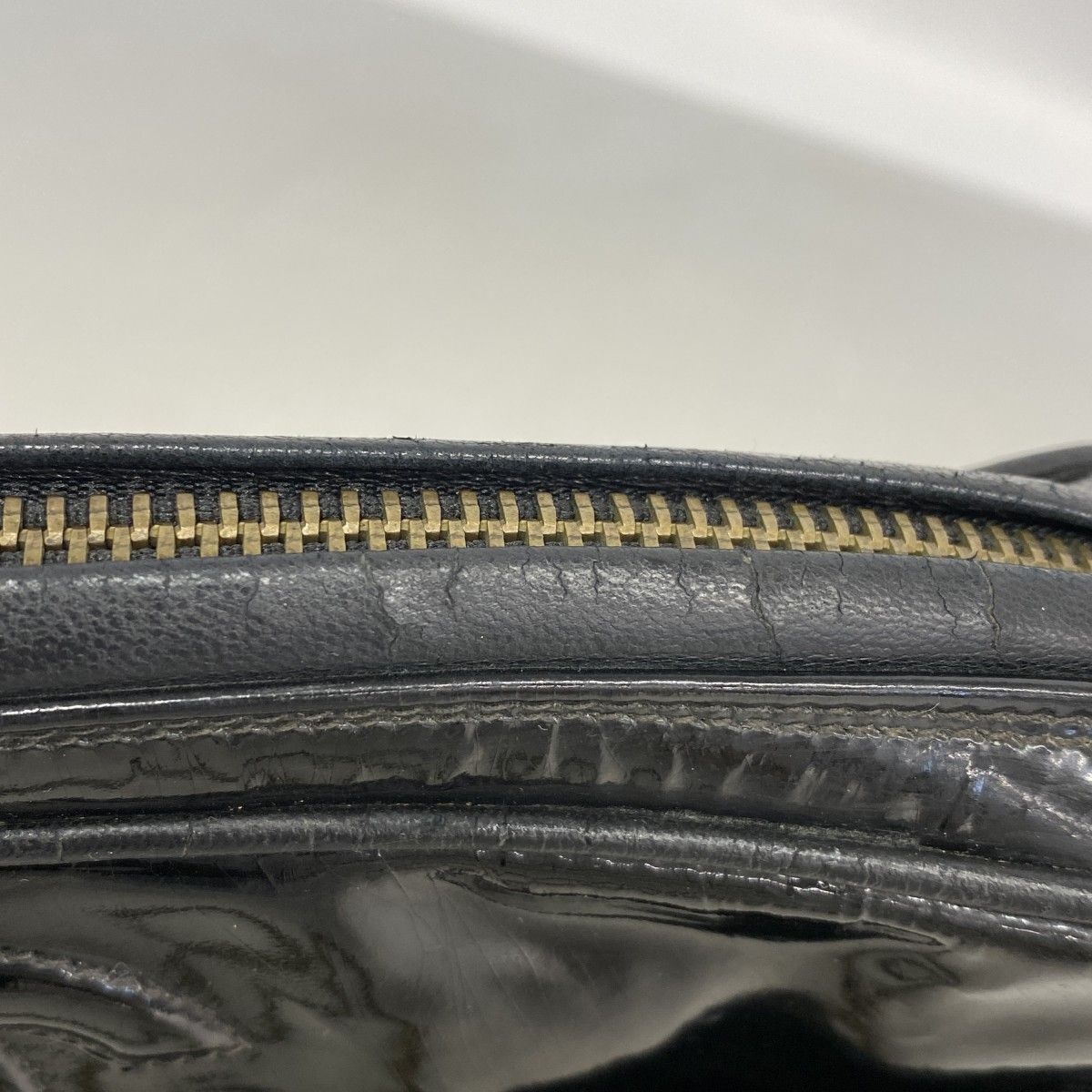 Chanel Shoulder Bag Quilted Patent Leather Black Gold — view 7