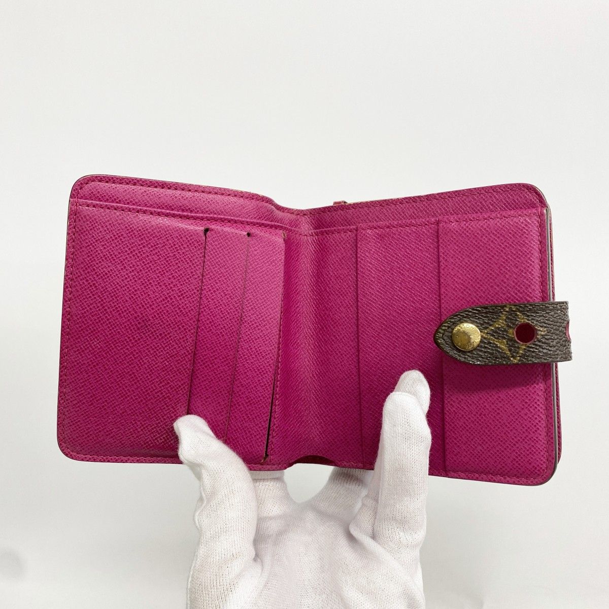 Louis Vuitton Wallet Monogram Perfo Compact Zip Fuchsia — view 3