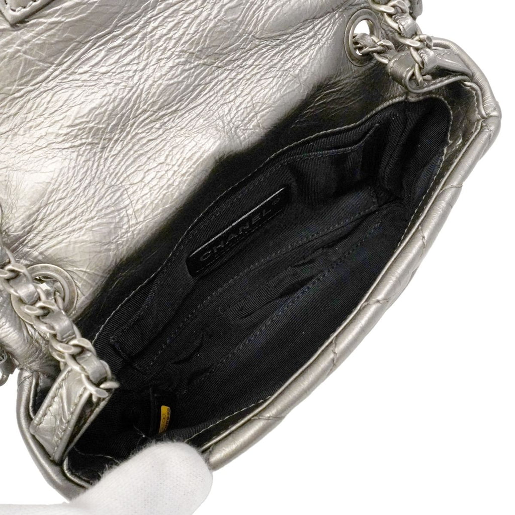 Chanel Shoulder Bag Quilted Leather Silver — view 4