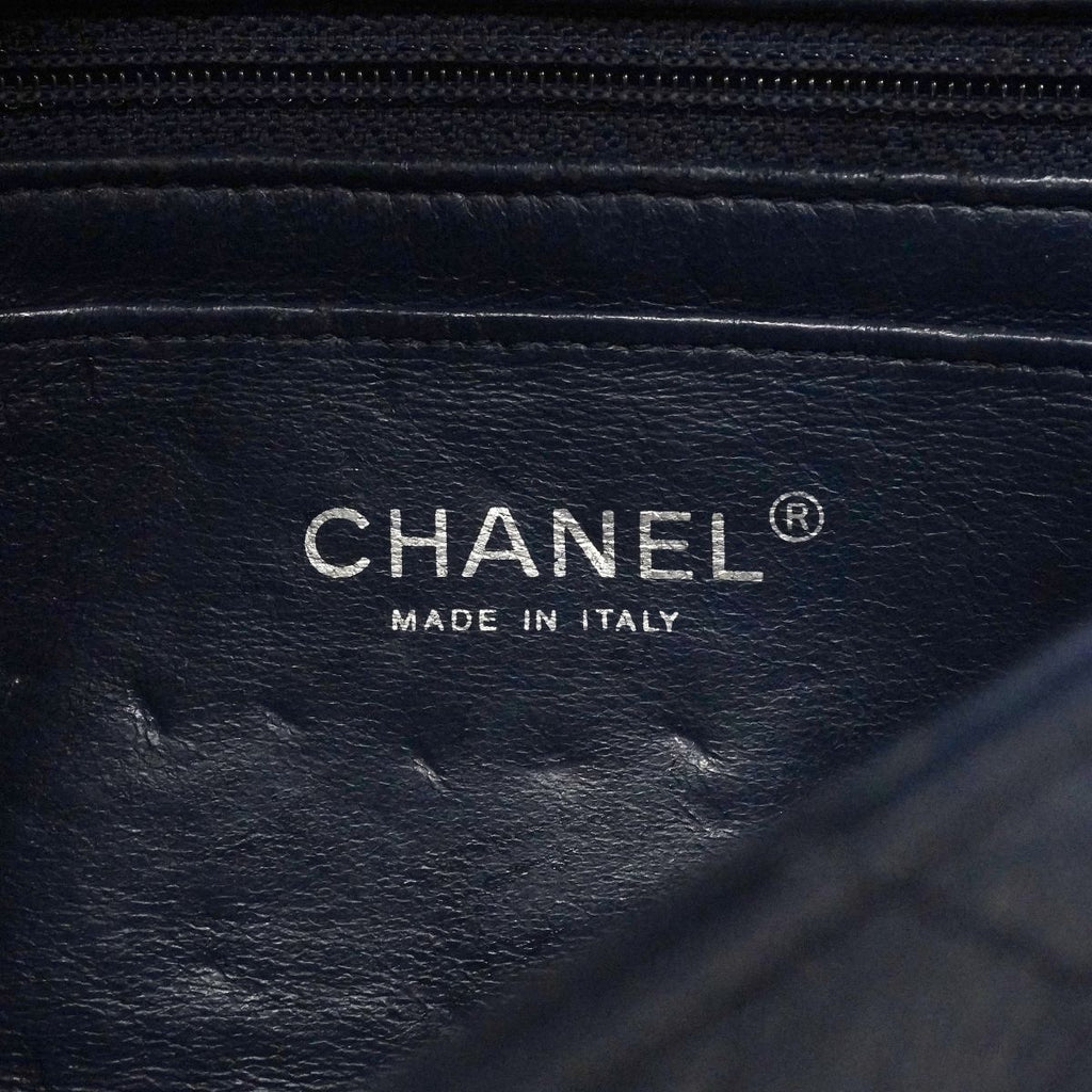 Chanel Shoulder Bag Mini Quilted Caviar Leather Navy Silver — view 5