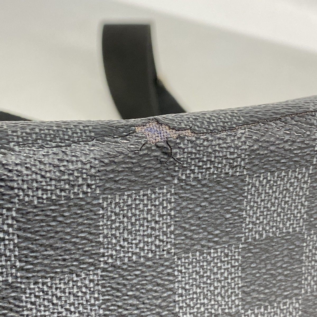 Louis Vuitton Shoulder Bag Damier Graphite District PM Gray — view 7