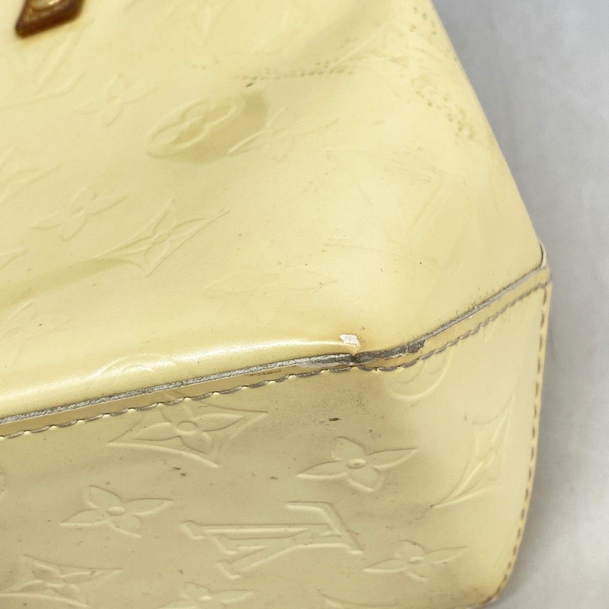 Louis Vuitton Handbag Vernis Reed PM Loulou — view 6