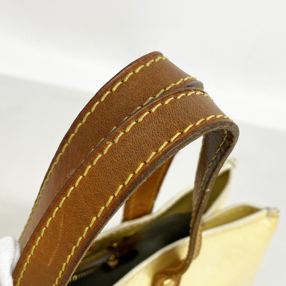 Louis Vuitton Handbag Vernis Reed PM Loulou — view 9