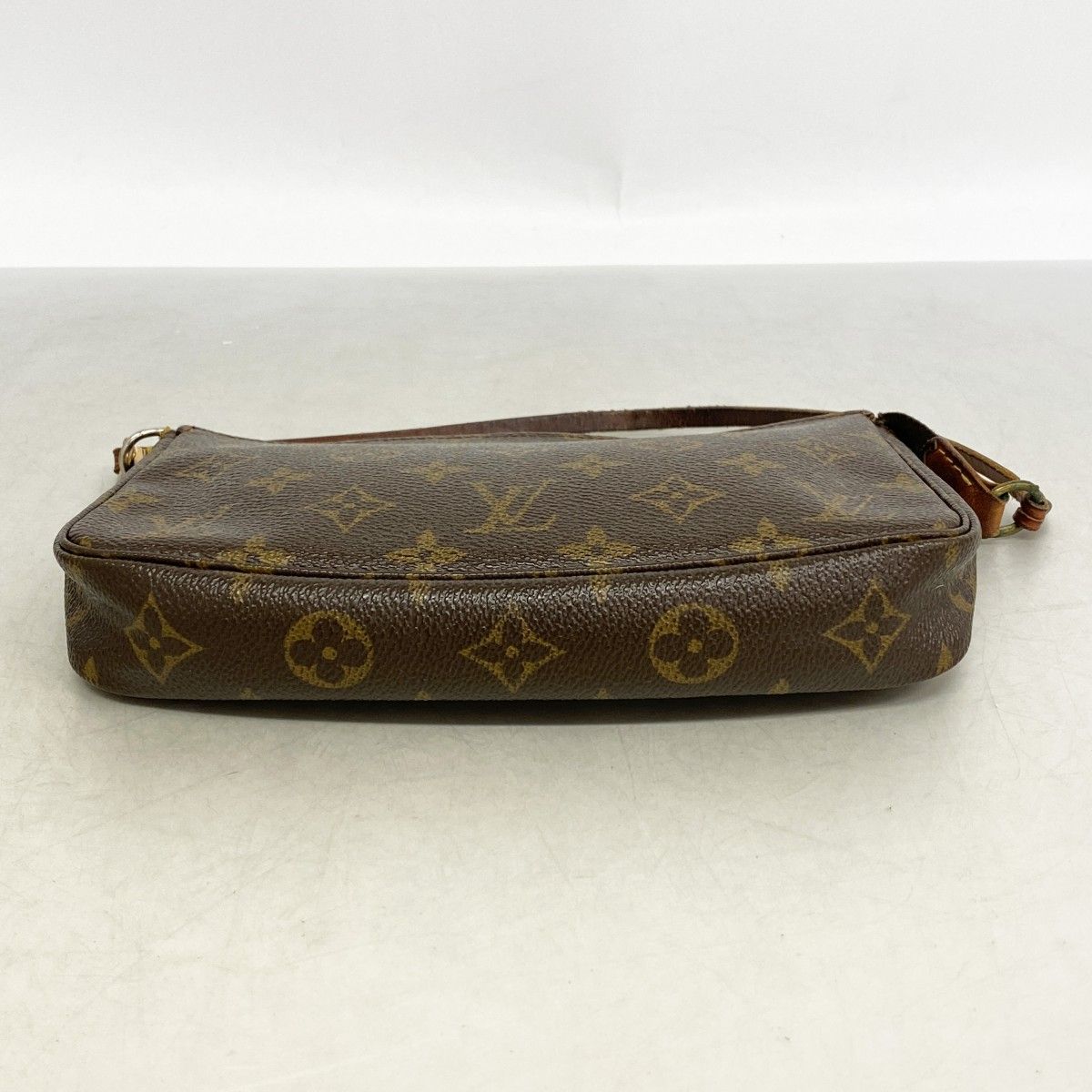 Louis Vuitton Pouch Monogram Pochette Brown — view 4