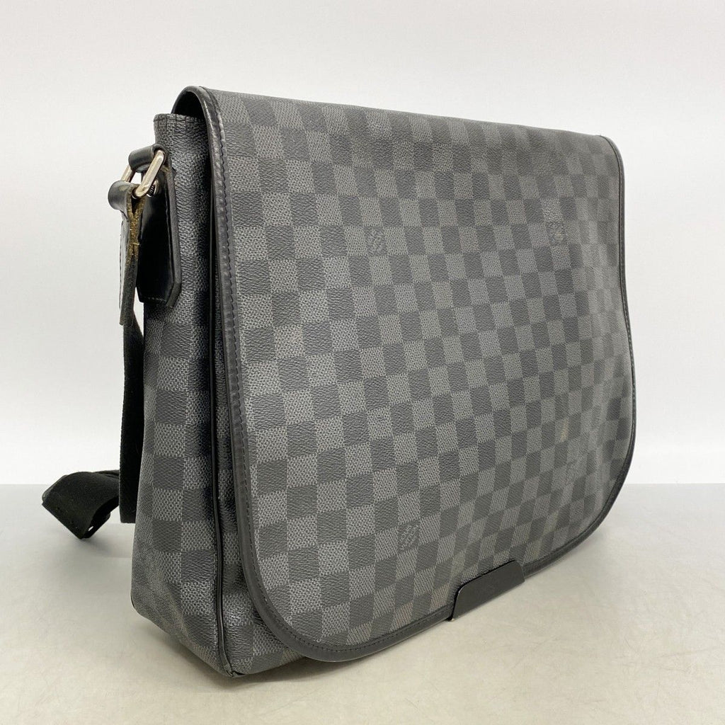 Louis Vuitton Shoulder Bag Damier Graphite Daniel MM Gray Black — view 2