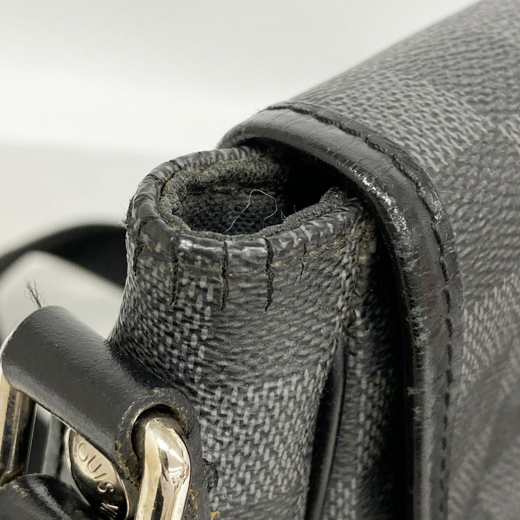 Louis Vuitton Shoulder Bag Damier Graphite Daniel MM Gray Black — view 6