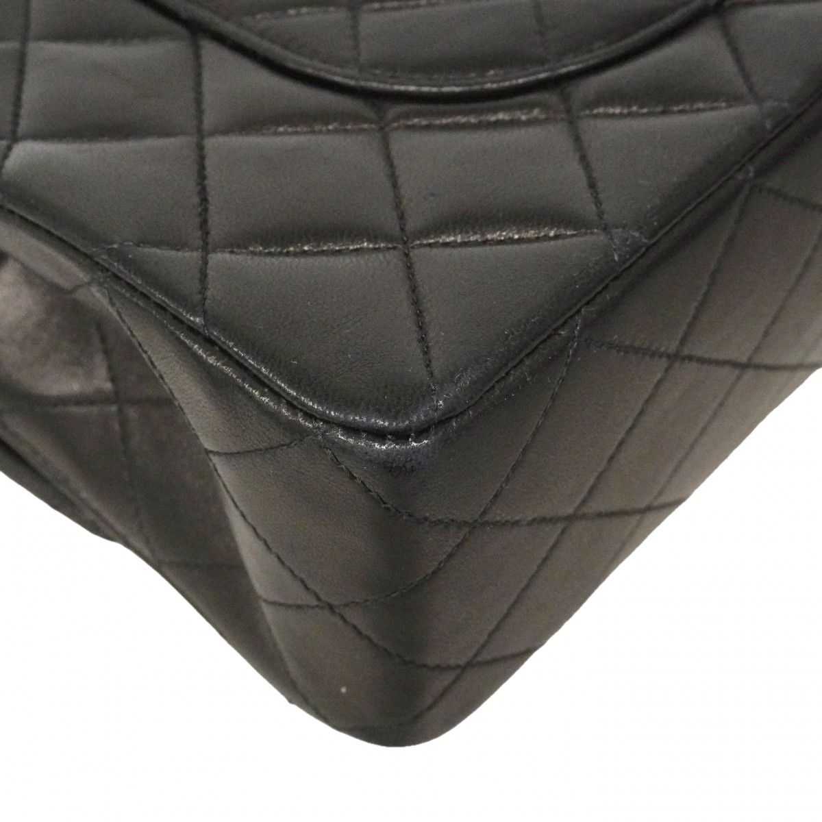 Chanel Shoulder Bag Quilted Lambskin Black Gold — view 7