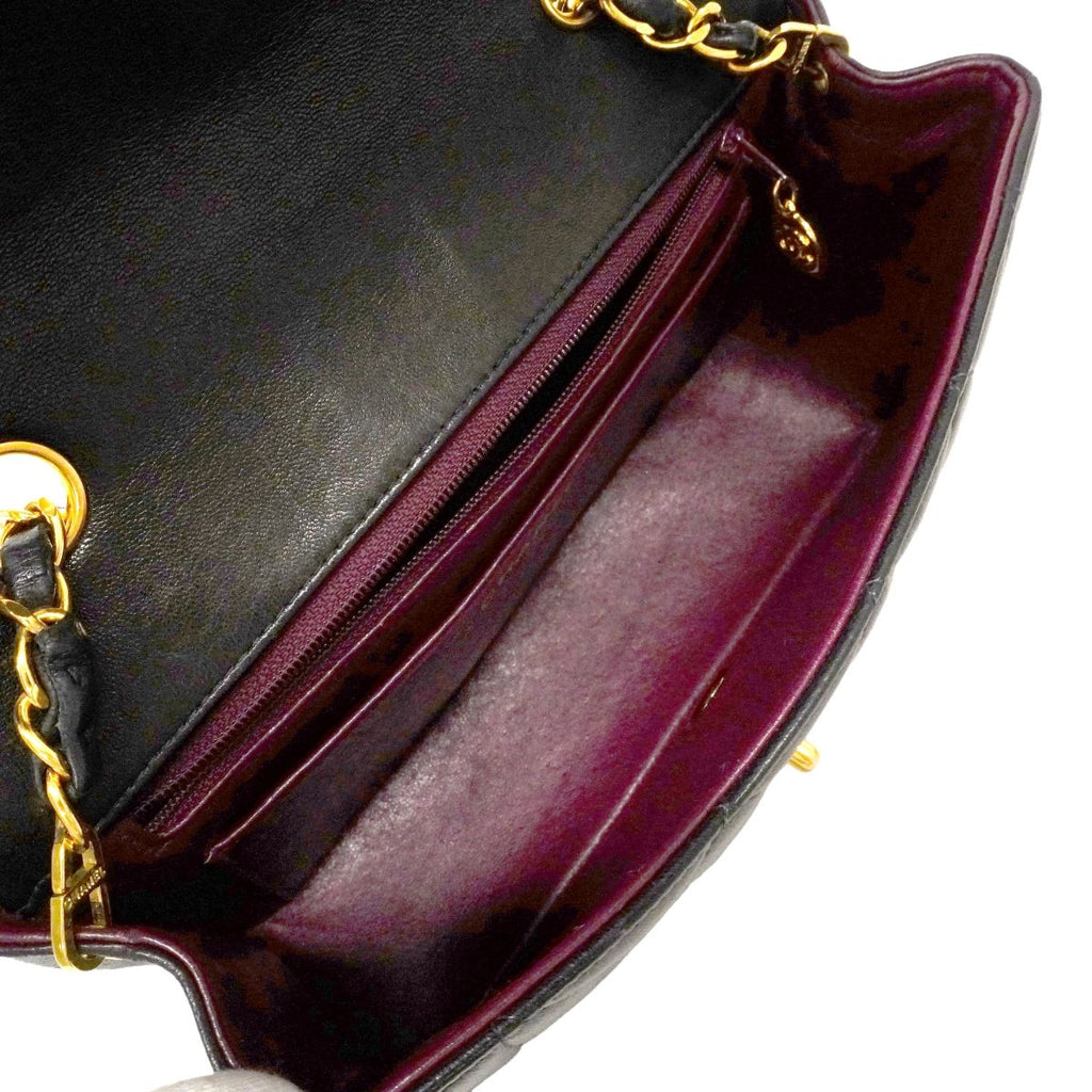 Chanel Shoulder Bag Diana Lambskin Black Gold — view 4