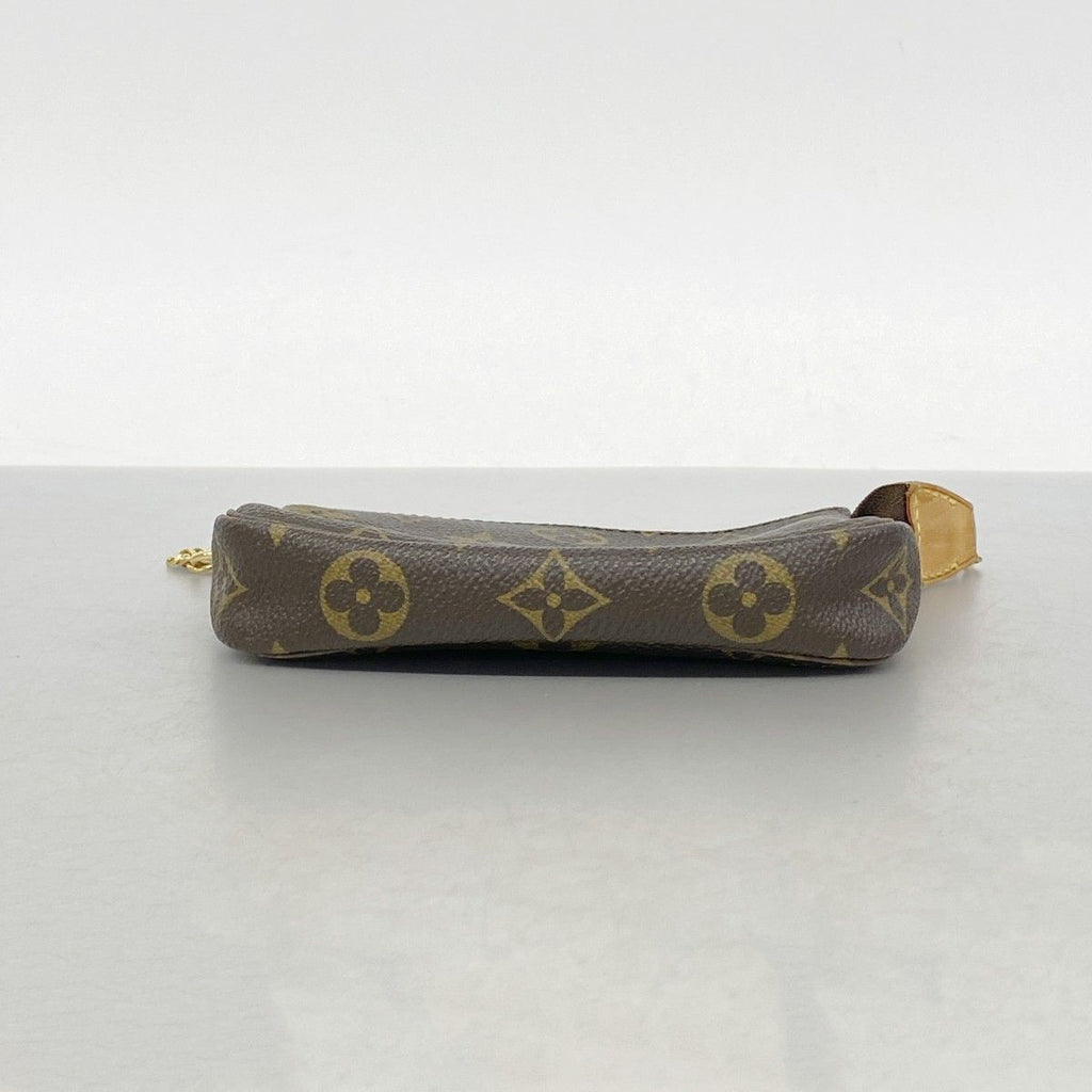 Louis Vuitton Pouch Monogram Mini Pochette Brown — view 3