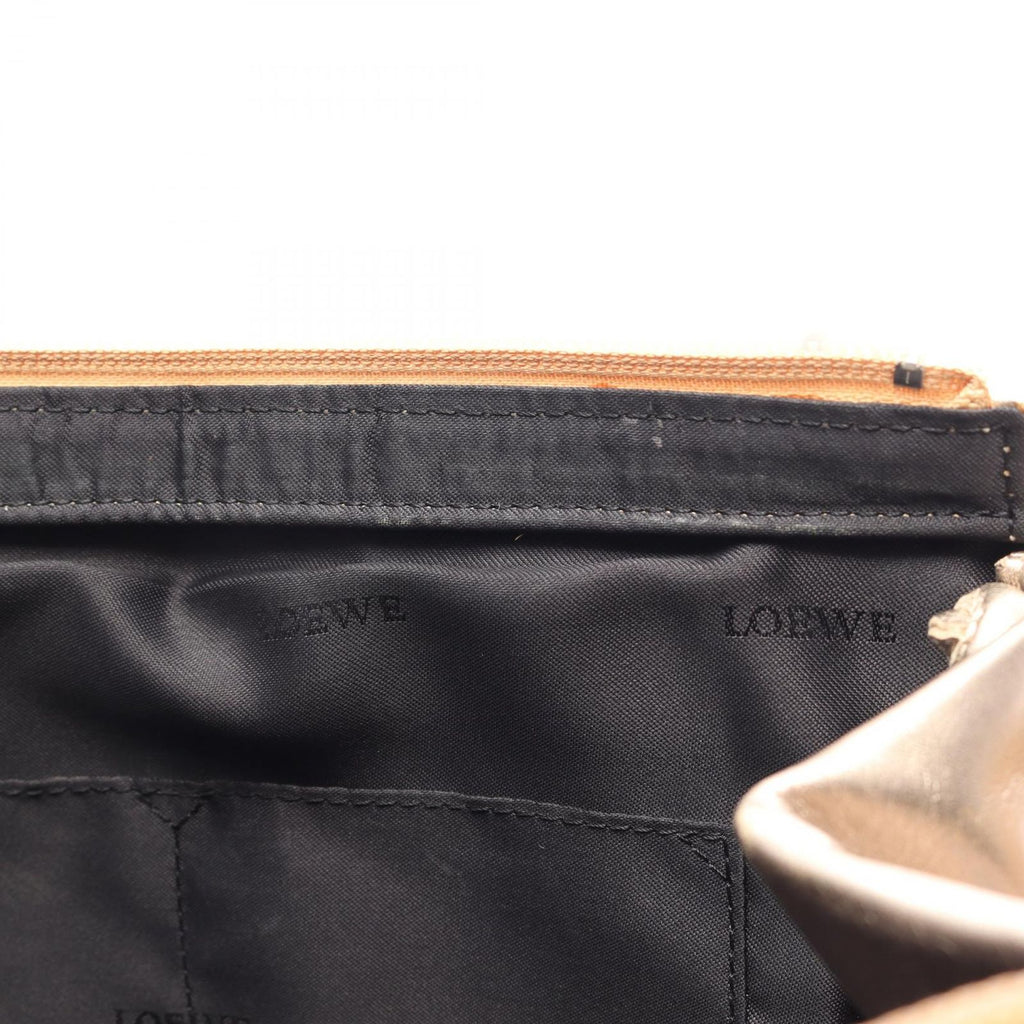Loewe Handbag Anagram Gold Leather — view 6