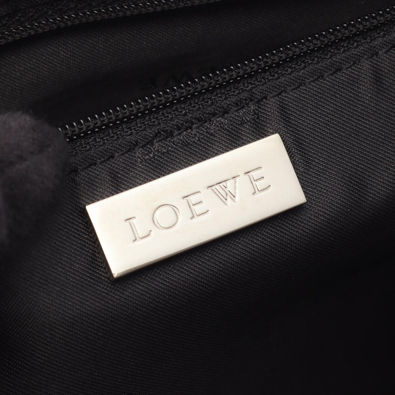 Loewe Handbag Anagram Gold Leather — view 4