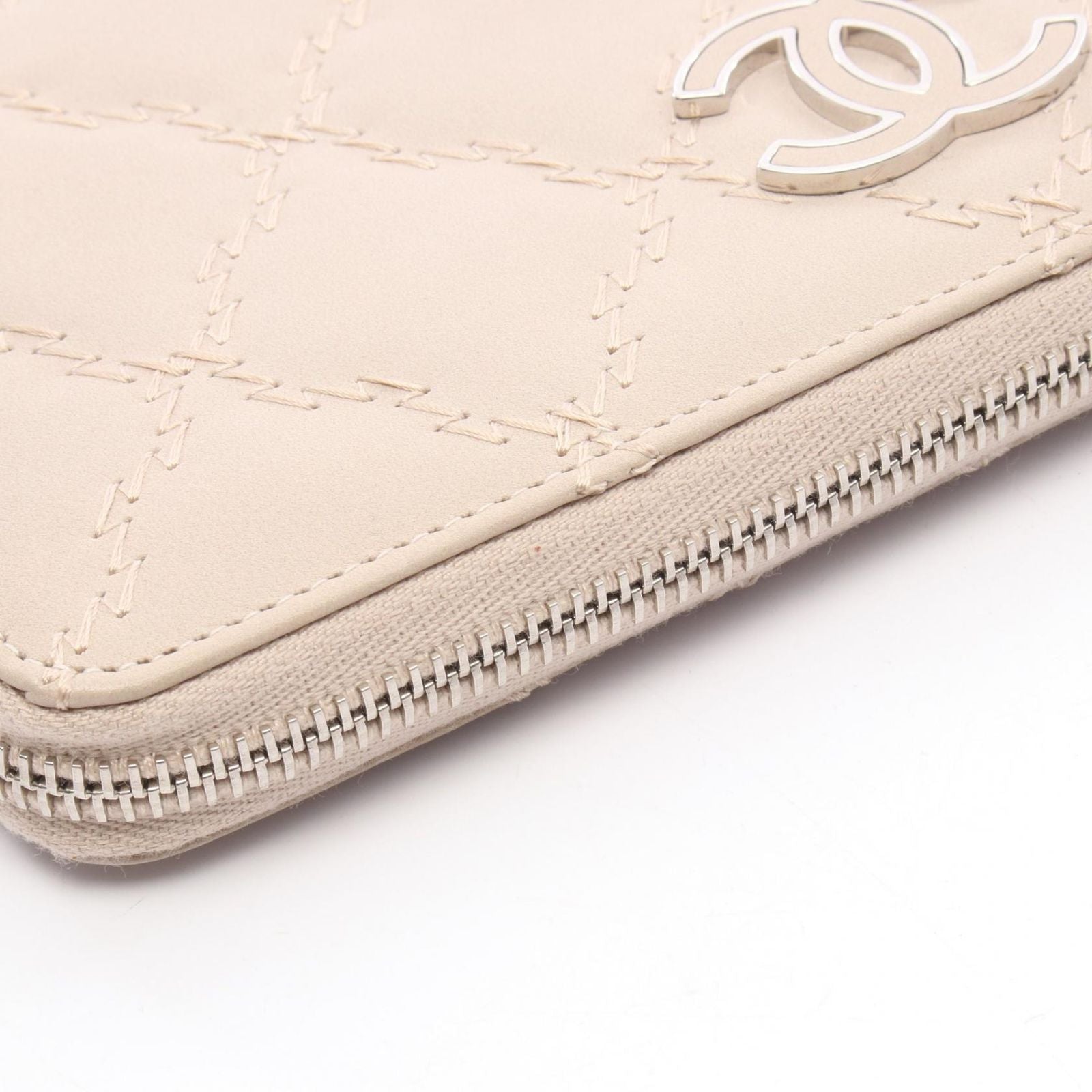 Chanel Round Wallet Ultra Stitch Light Beige Leather — view 8