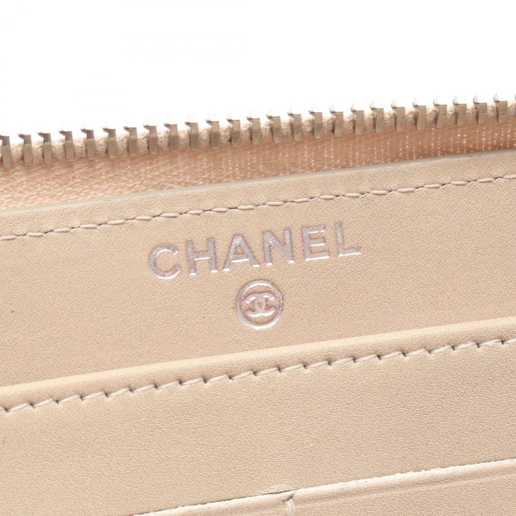 Chanel Round Wallet Ultra Stitch Light Beige Leather — view 4