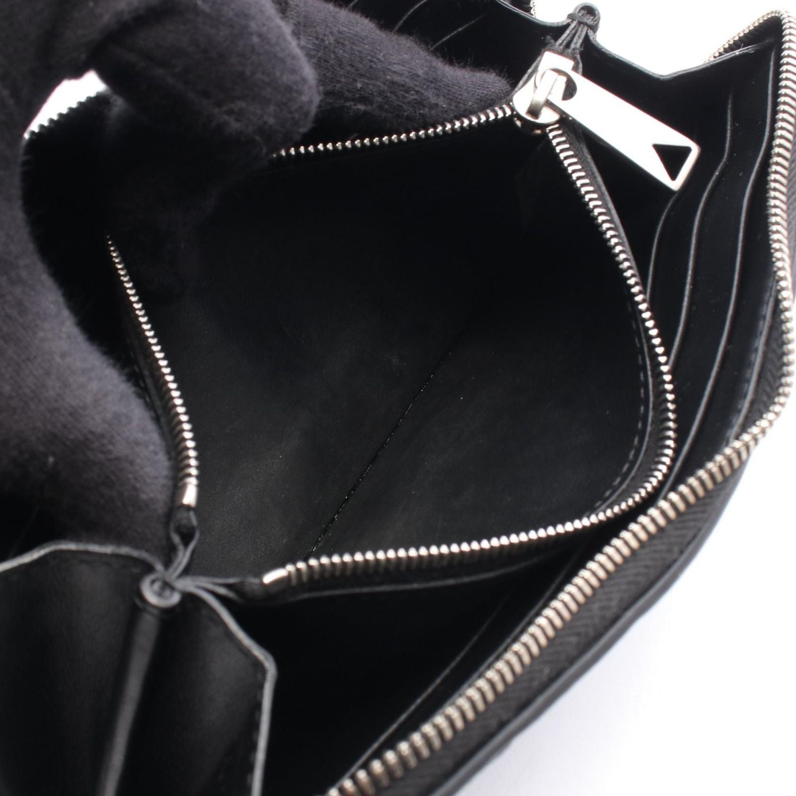 Bottega Veneta Round Wallet Intrecciato Piccolo Zip Around Black Leather — view 5