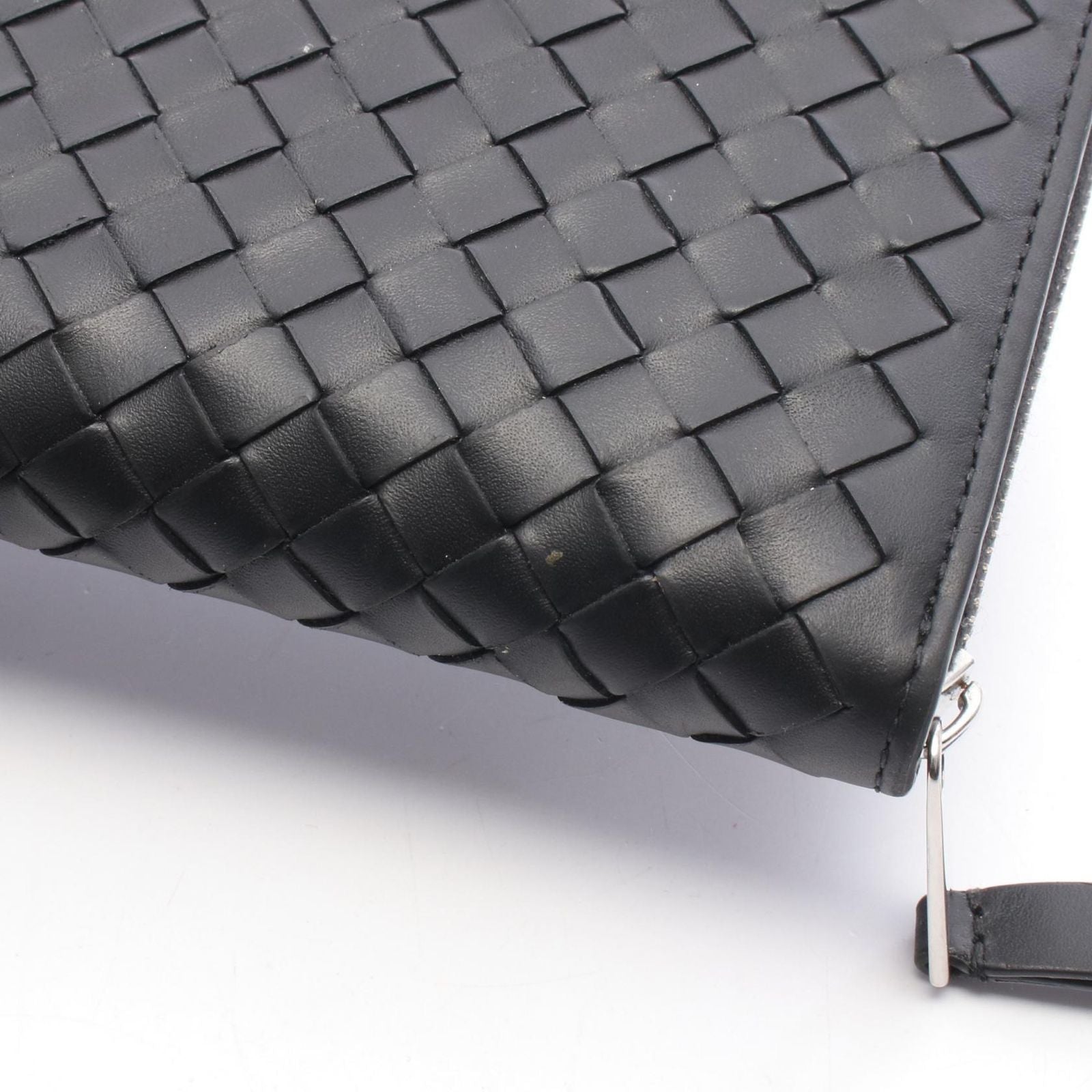 Bottega Veneta Round Wallet Intrecciato Piccolo Zip Around Black Leather — view 7