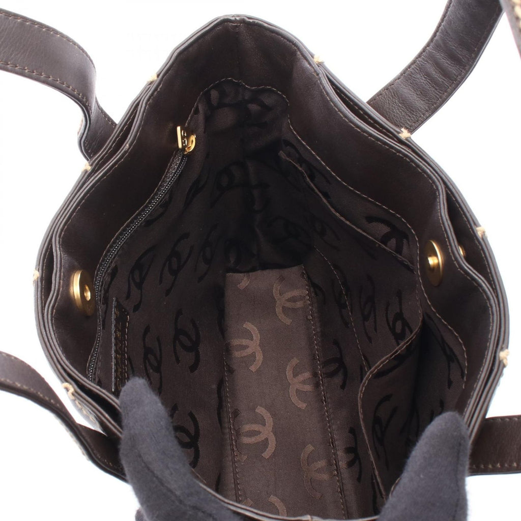 Chanel Tote Wild Stitch Dark Brown Leather — view 3